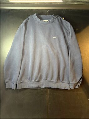 Nike Men's Blue Crewneck Sweatshirt with Embroidered Swoosh